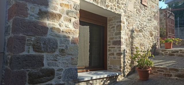 Φώτο-σπίτι 210407194320, Φωτογραφία 2, Εξοχικό/η Διαμέρισμα &nbsp; Οξύλιθος, Ευβοια &nbsp; Κύμης &nbsp;/Εύβοιας/ προς πώληση