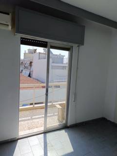 260831113923: Γραφείο 150&euro; Κέντρο Τρίκαλα